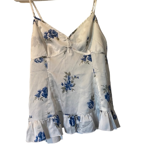Abercrombie & Fitch Satin floral Camisole NWT - Picture 2 of 7